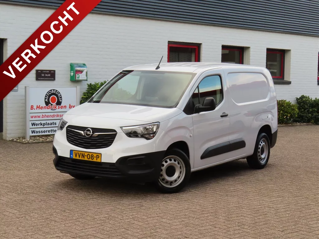Opel Combo Cargo GB 1.5 Diesel 102pk L2H1/ All season banden/ Navigatie/ Apple Carplay/ Stuurwiel bediening/ Airco/ DAB/ 1 Eigenaar/ Origineel NL/ NAP