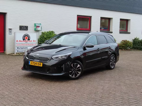 Kia Ceed Sw 1.6 GDI PHEV 141pk DCT6 DynamicPlusLine/ Trekhaak/ Adaptieve cruise/ Keyless entry/ Camera achter/ DAB/ Apple Carplay/ 1 Eigenaar/ Origineel NL/ NAP