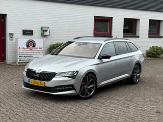 Skoda Superb Combi 1.5 TSI Greentech ACT 150pk DSG-7 Sportline Business/ Trekhaak afneembaar/ Comfort Pack/ Stoelverwarming V + A/ Adaptieve cruise/ Travel assist/ NAP