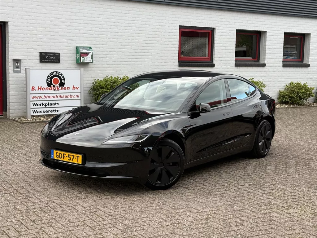 Tesla Model 3 Premium Long Range Dual Motor AWD/ SOH 95,2 procent/ Panoramadak/ Premium audio/ Warmtepomp/ 1 Eigenaar/ Origineel NL/ NAP