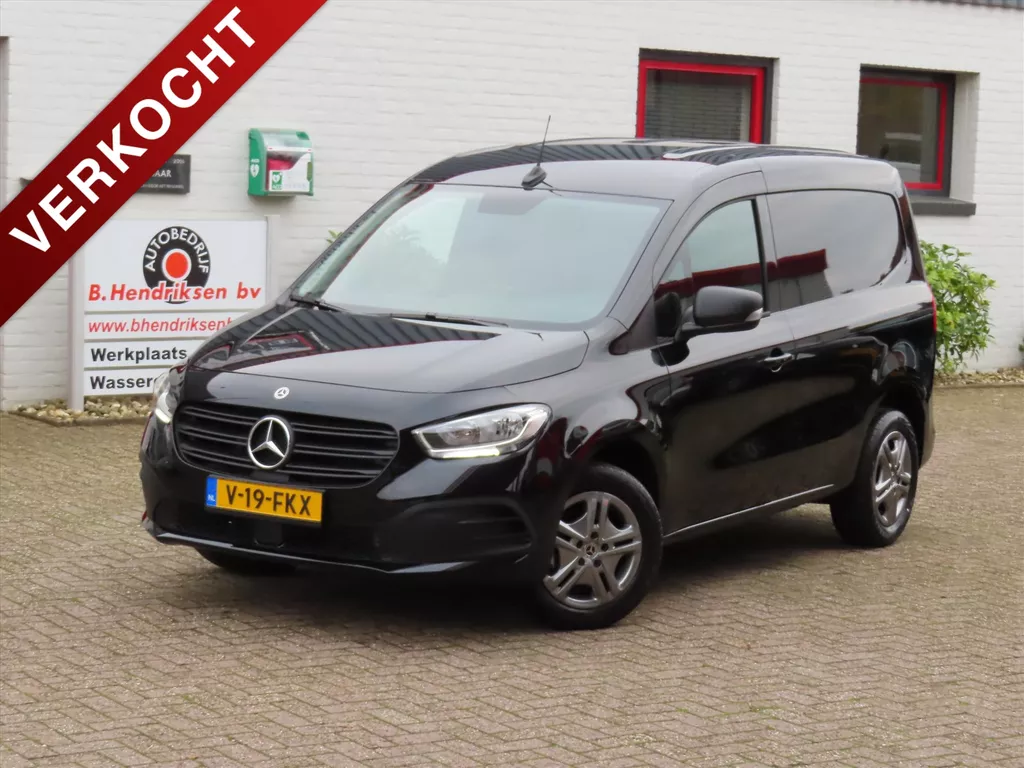 Mercedes Citan GB 108CDI L1 PRO/ Bumpers in kleur/ Apple Carplay/ DAB/ Camera achter/ Airco/ Cruise control/ Nieuwe voorraad bus/ Rijklaarprijs/ Origineel NL/ NAP