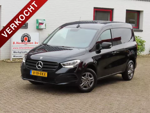 Mercedes Citan GB 108CDI L1 PRO/ Bumpers in kleur/ Apple Carplay/ DAB/ Camera achter/ Airco/ Cruise control/ Nieuwe voorraad bus/ Rijklaarprijs/ Origineel NL/ NAP
