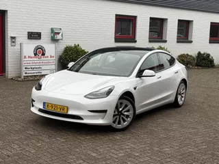 Tesla Model 3 Standard Plus RWD/ Facelift model met warmtepomp/ Afneembare trekhaak/ 19 Inch velgen/ 1 Eigenaar/ Origineel NL/ NAP