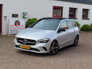 Mercedes B-Klasse B180 136PK 7G-DCT Luxury Line Hybrid/ Panoramadak/ Lederen bekleding/ Stoelverwarming/ DAB/ Camera/ Navi/ Led/  Eerste eigenaar/ Origineel NL/ NAP