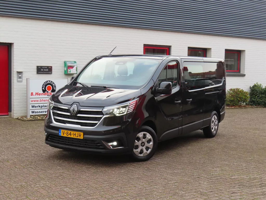RENAULT Trafic GBDC 2.0 Blue dCi 131pk L2H1 T29 Advance/ Dubbele schuifdeur/ Digitaal dashboard/ Parkeersensoren V+A/ Apple Carplay/ Direct leverbaar/ Origineel NL
