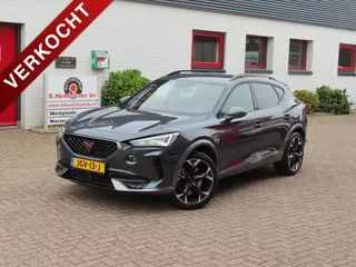 Cupra Formentor 1.4 e-Hybrid 245pk DSG-6 VZ Performance/ Dealer onderhouden/ 1 Eigenaar/ Stuur + stoel verwarming/ Camera achter/ Apple Carplay/ Adaptieve cruise/ DAB