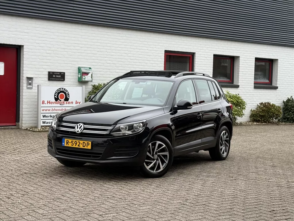 Volkswagen Tiguan 1.4 TSI 160pk BMT DSG Panoramadak/ Standkachel/ Trekhaak/ Keyless entry/ Camera achter/ Stoelverwarming/ Dynaudio sound/ Zeer nette auto