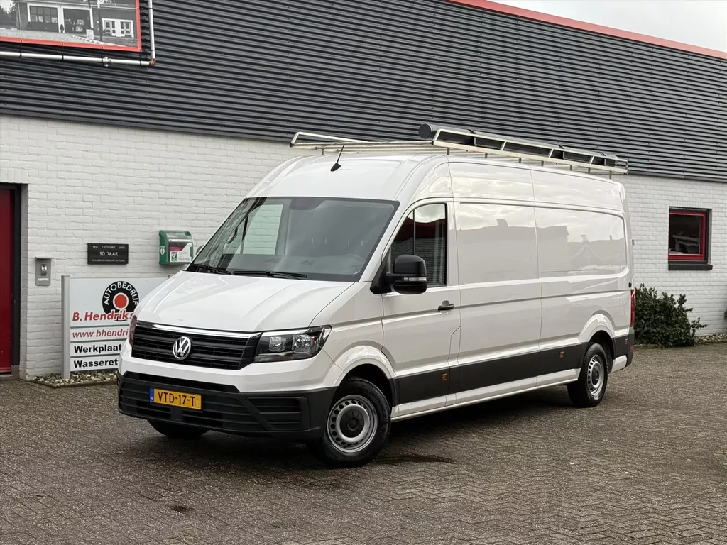 Volkswagen Crafter GB 2.0 TDI L4H3 3500 FWD Trendline/ Imperiaal/ Vloer + wandplaten/ Trekhaak/ Airco/ Cruise control/ Bluetooth/ 1 Eigenaar/ Origineel NL/ NAP