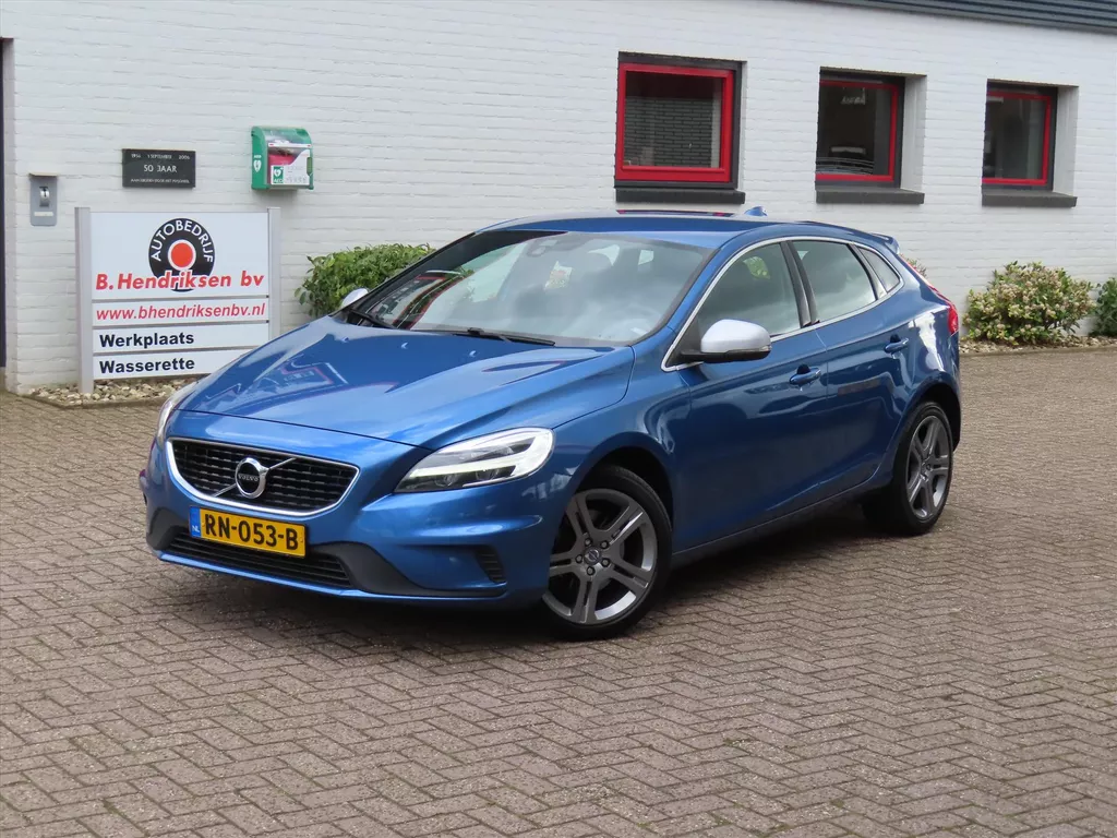Volvo V40 2.0 T4 190PK Business Sport/ R-Design/ DAB/ Stoelverwarming/ Navigatie/ Led koplampen/ Origineel NL/ NAP