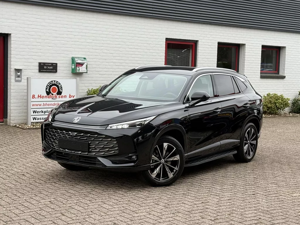 MG Hs 1.5T GDI PHEV Aut Comfort/ Nieuwe voorraad auto/ 100 KM elektrisch bereik/ Camera achter/ Apple Carplay/ Keyless entry