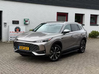 MG Hs 1.5T GDI PHEV Aut Comfort/ Nieuwe voorraad auto/ 100 KM elektrisch bereik/ Camera achter/ Apple Carplay/ Keyless entry