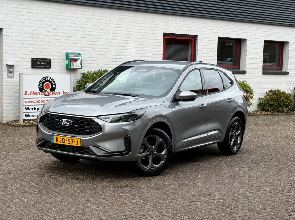 FORD Kuga 2.5 PHEV 243pk e-CVT ST-Line/ Nieuwe voorraad auto/ Driver Assistance pakket/ Winter pakket/ Apple Carplay/ DAB/ Keyless entry/ Reservewiel