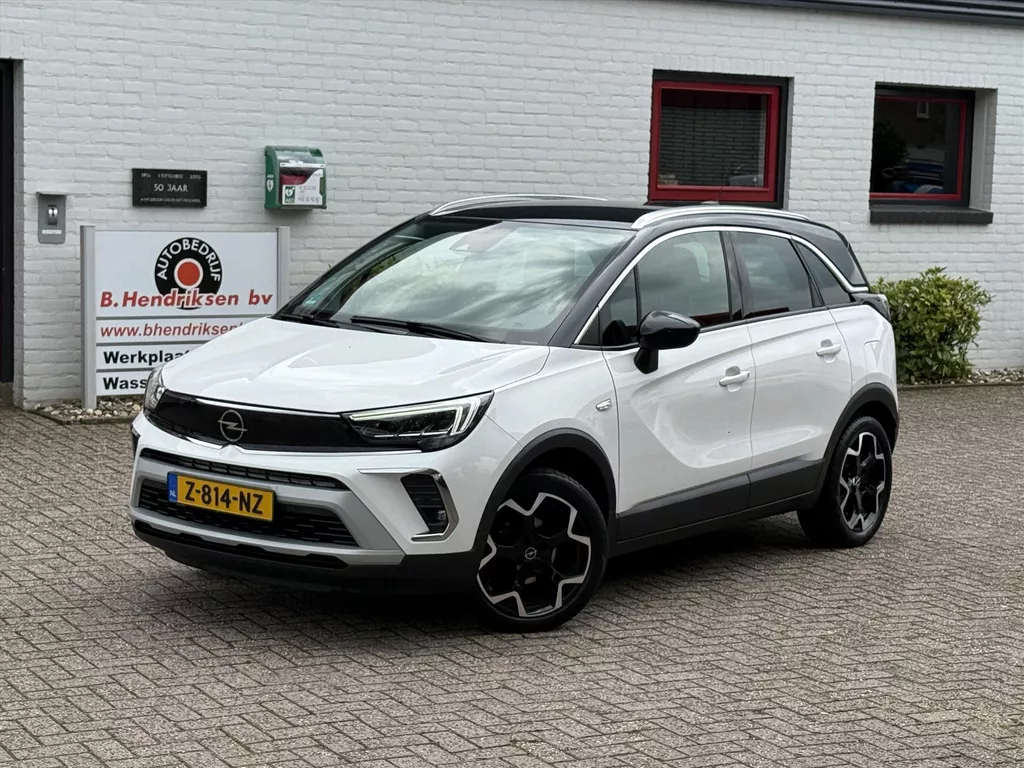 OPEL Crossland 1.2 82PK Ultimate/ Afneembare trekhaak/ Stoel + Stuur verwarming/ Apple Carplay/ Led koplampen/ Cruise control/ Parkeersensoren/ Dealer onderhouden