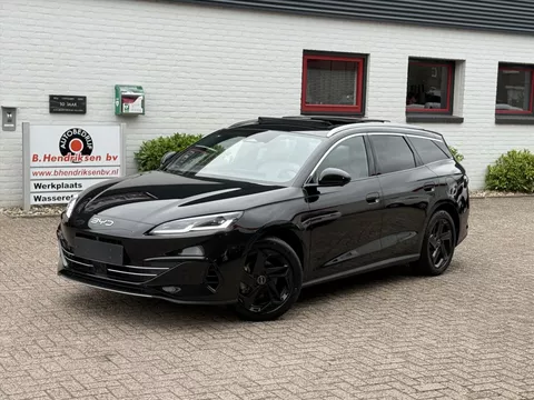Byd Seal 6 Touring 1.5 DM-i 212PK PHEV Comfort/ Panoramadak/ 18 Inch/ Adaptieve cruise/ 360 Camera/ 8000 euro korting/ 100 KM elektrisch/ Nieuwe voorraad auto
