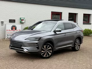 Byd Seal U 1.5 DM-i 217pk FWD Comfort/ Long range accu met 26,6 KWH/ 125 KM elektrische actieradius/ Time Grey/ Panoramadak/ Apple Carplay/ Nieuwe voorraad auto