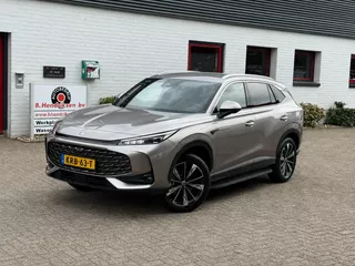 MG Hs 1.5T GDI PHEV Aut Comfort/ Nieuwe voorraad auto/ 100 KM elektrisch bereik/ Bruin interieur/ Camera achter/ Apple Carplay/ Keyless entry