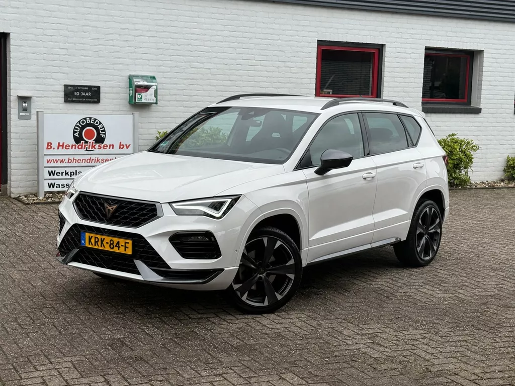 Cupra Ateca 1.5 TSI 150PK DSG-7 Business intense/ Stoel + stuur verwarming/ 19 Inch/ Camera/ Apple Carplay/ Adaptieve cruise/  Dealer onderhouden/ 1 Eigenaar