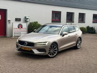 VOLVO V60 B3 163pk Mild Hybrid Aut Essential/ Navigatie/  19 Inch velgen/ Apple Carplay/ DAB/ Camera achter/ 1 Eigenaar/ Origineel NL/ NAP