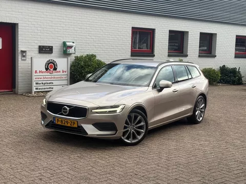 VOLVO V60 B3 163pk Mild Hybrid Aut Essential/ Navigatie/  19 Inch velgen/ Apple Carplay/ DAB/ Camera achter/ 1 Eigenaar/ Origineel NL/ NAP