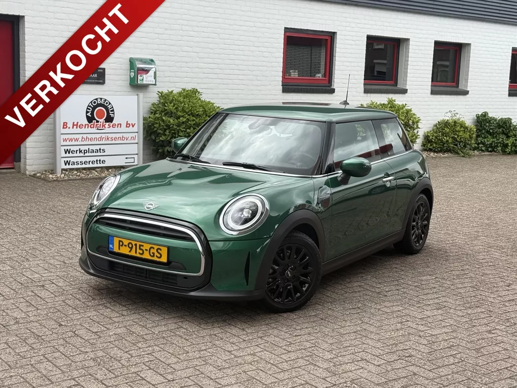 Mini Mini 3-Deurs (f56) 1.5 102pk Aut One Business Edition/ Led koplampen/ Climatronic/ Navigatie/ Parkeensensoren/ 1 Eigenaar/ Origineel NL/ NAP