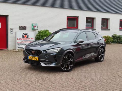 Cupra Formentor 1.4 e-Hybrid 245pk DSG-6 VZ Performance/ Dealer onderhouden/ 1 Eigenaar/ Stuur + stoel verwarming/ Camera achter/ Apple Carplay/ Adaptieve cruise/ DAB Cupra Formentor 1.4 e-Hybrid 245pk DSG-6 VZ Performance/ Dealer onderhouden/ 1 Eigenaar/ Stuur + stoel verwarming/ Camera achter/ Apple Carplay/ Adaptieve cruise/ DAB