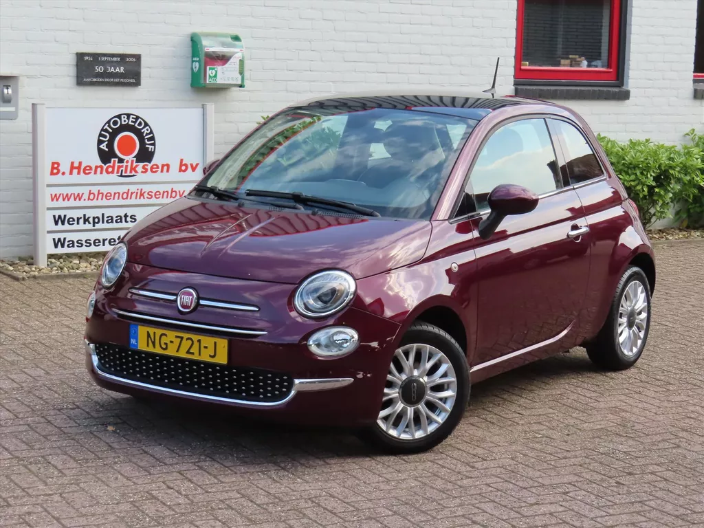 Fiat 500 1.2 69pk Lounge/ Panoramadak/ Climatronic/ Parkeersensoren/ Navigatie/ DAB/ All season banden/ Lichtmetalen velgen/ Origineel NL/ NAP