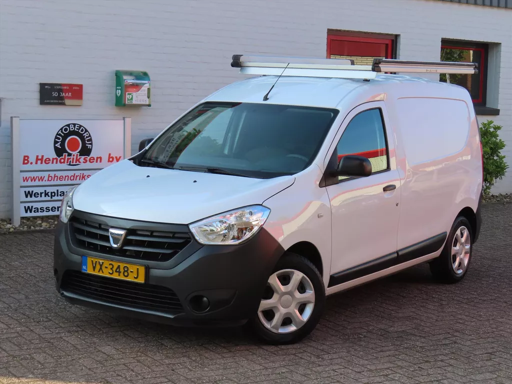 DACIA Dokker Van 1.5 dCi 75pk Ambiance/ Imperiaal/ Trekhaak/ Vloer + wandplaten/ Navigatie/ Bluetooth/ 1 Eigenaar/ Origineel NL/ NAP