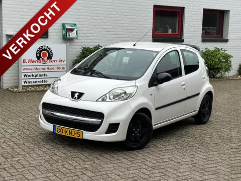 Peugeot 107 1.0 12V 68PK XS 5D/ Airco/ Origineel NL/ All season banden/ Lichtmetalen velgen/ Centrale vergrendeling/ Origineel NL/ NAP