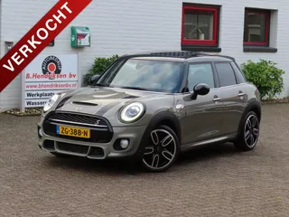 Mini Mini 5-Deurs (f55) 2.0 192pk Aut Cooper S Knightsbridge Edition/ Panoramadak/ Keyless entry/ lederen bekleding/ Harman & Kardon sound/ Camera achter/ Origineel NL/ NAP