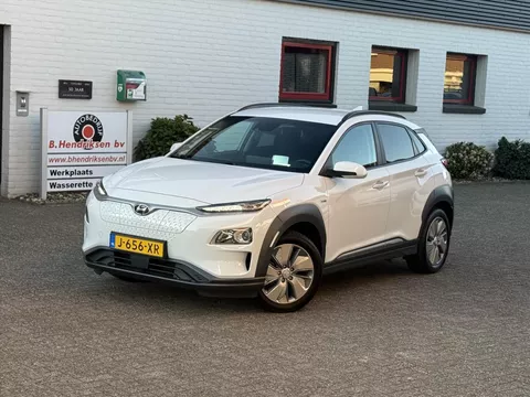 Hyundai Kona EV 64KWH/ 204pk 2WD Aut Fashion/ SOH 100%/ Warmtepomp/ Keyless/ Camera achter/ DAB/ Apple Carplay/ 1 eigenaar/ Origineel NL/ NAP