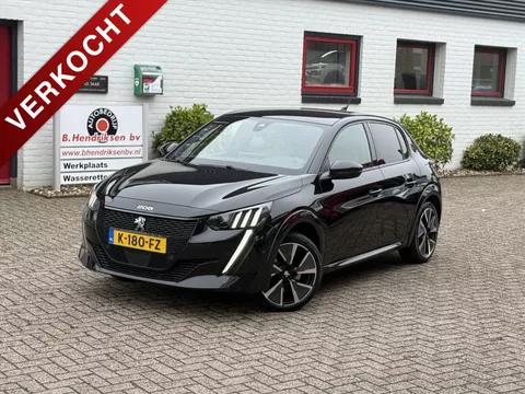 Peugeot e-208 EV 50kWh 136pk GT/ SOH 91%/ Panoramadak/ All season banden/ Stoelverwarming/ Adaptieve cruise/ DAB/ Camera/ BTW auto/ 1 Eigenaar/ Origineel NL/ NAP