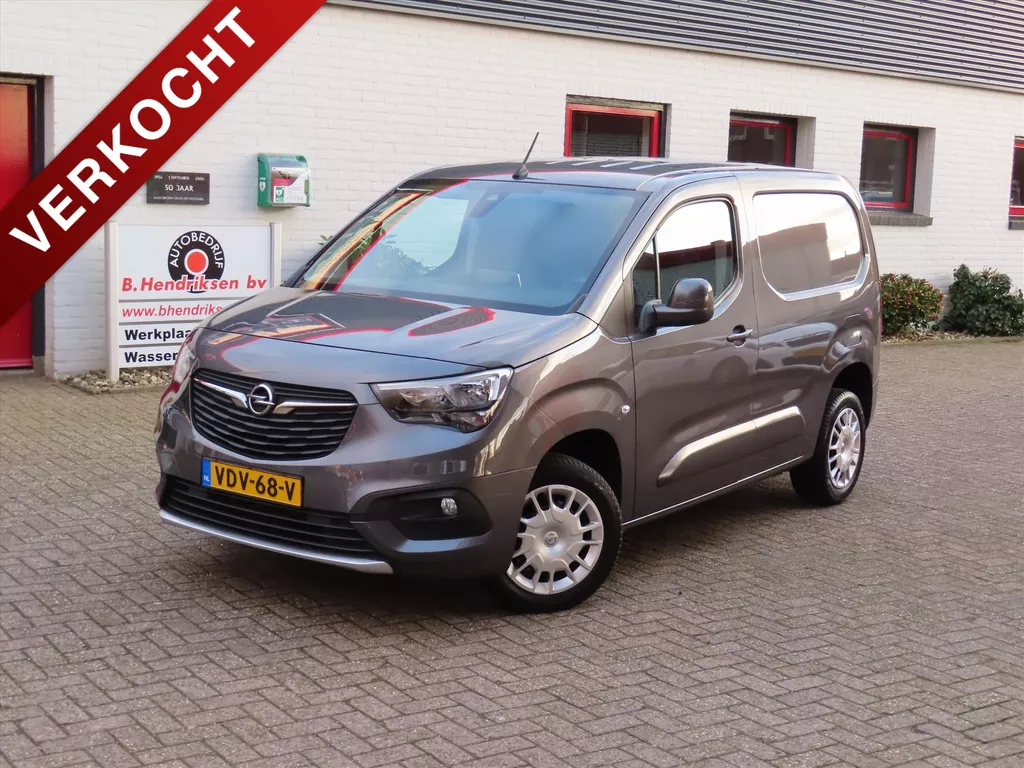 Opel Combo Cargo GB 1.5 Diesel 102pk Innovation/ Navigatie/ Stuurwiel verwarming/ Apple Carplay/ Camera achter/ Bumpers in kleur/ 1 Eigenaar/ Origineel NL/ NAP