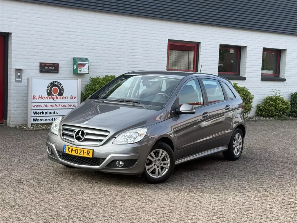 Mercedes B-Klasse B160 BlueEFFICIENCY Business Class/ Trekhaak/ Stoelverwarming/ Bluetooth/ All season banden/ Airco