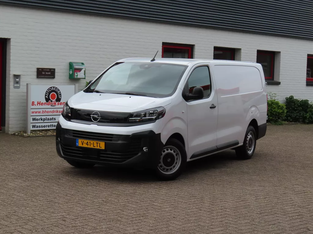 Opel Vivaro GB 2.0 Diesel 145pk L3H1/ DAB/ 3 Zitplaatsen/ Airco/ Cruise control/ Parkeersensoren/ Bluetooth/ Nieuwe voorraad bus